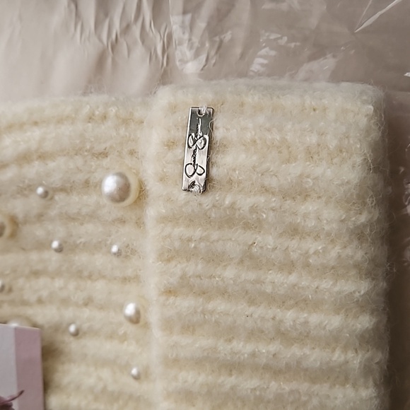 Jessica Simpson Women's Cream Pearl Knit Beanie OS - Picture 5 of 5